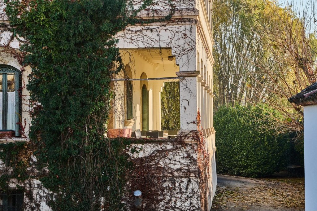 Instagram post from visitatona. This post is in position 1.
